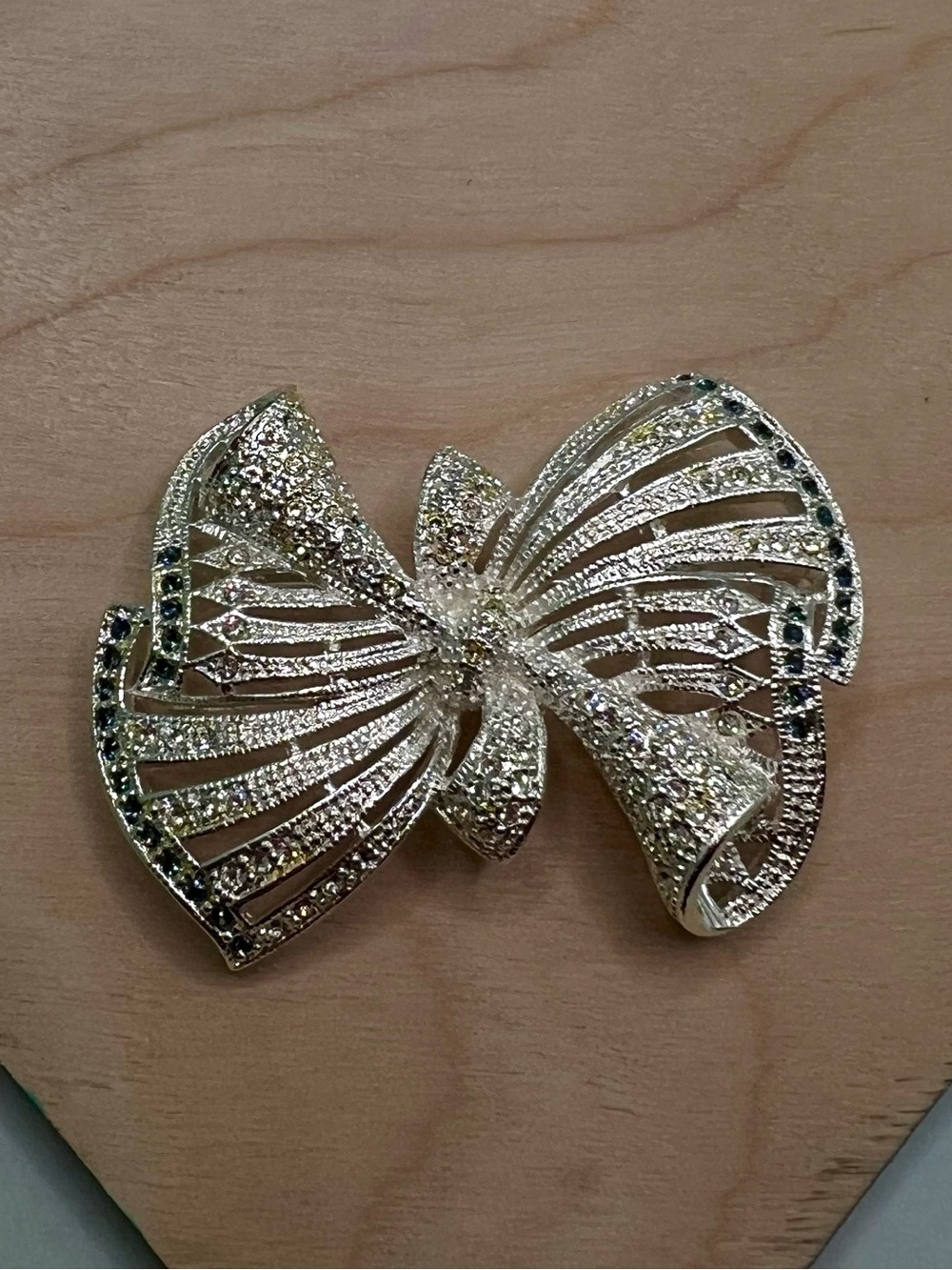 Vintage Signed Napier Rhinestone Ribbon Bow Brooch Silver Tone Statement Pin